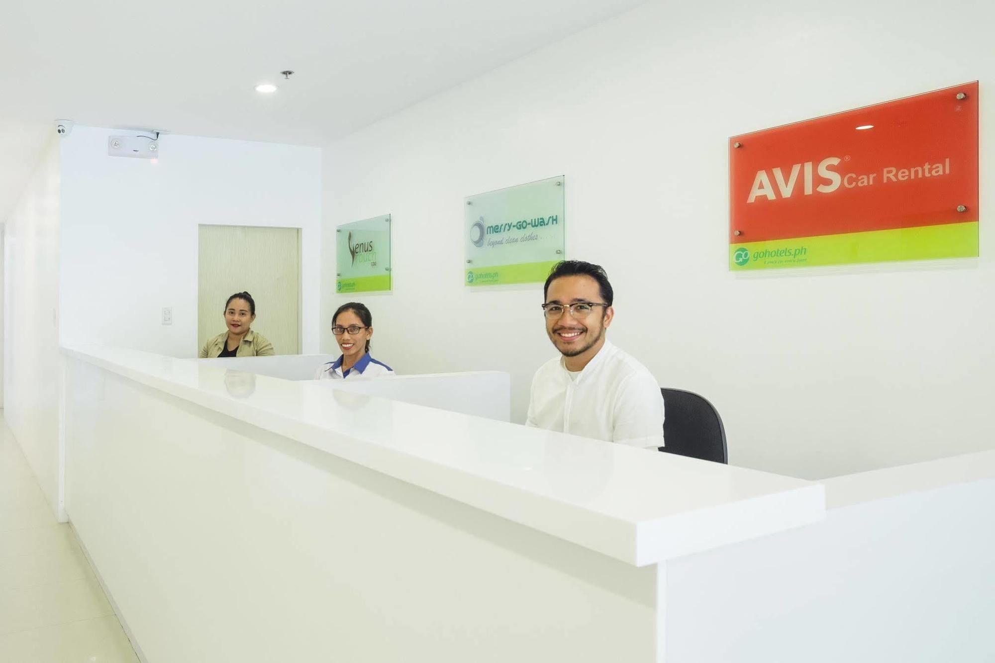 Go Hotels Manila Airport Road Paranaque City Exterior photo