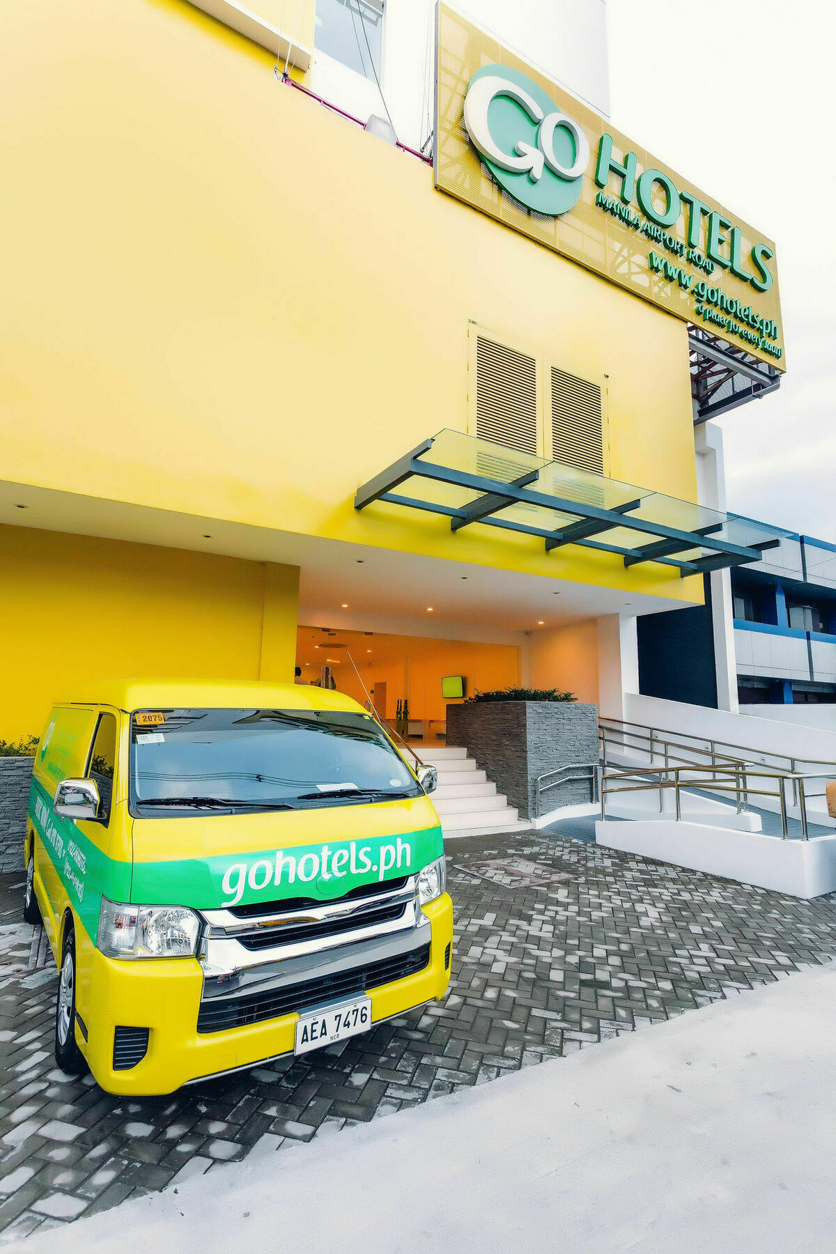Go Hotels Manila Airport Road Paranaque City Exterior photo