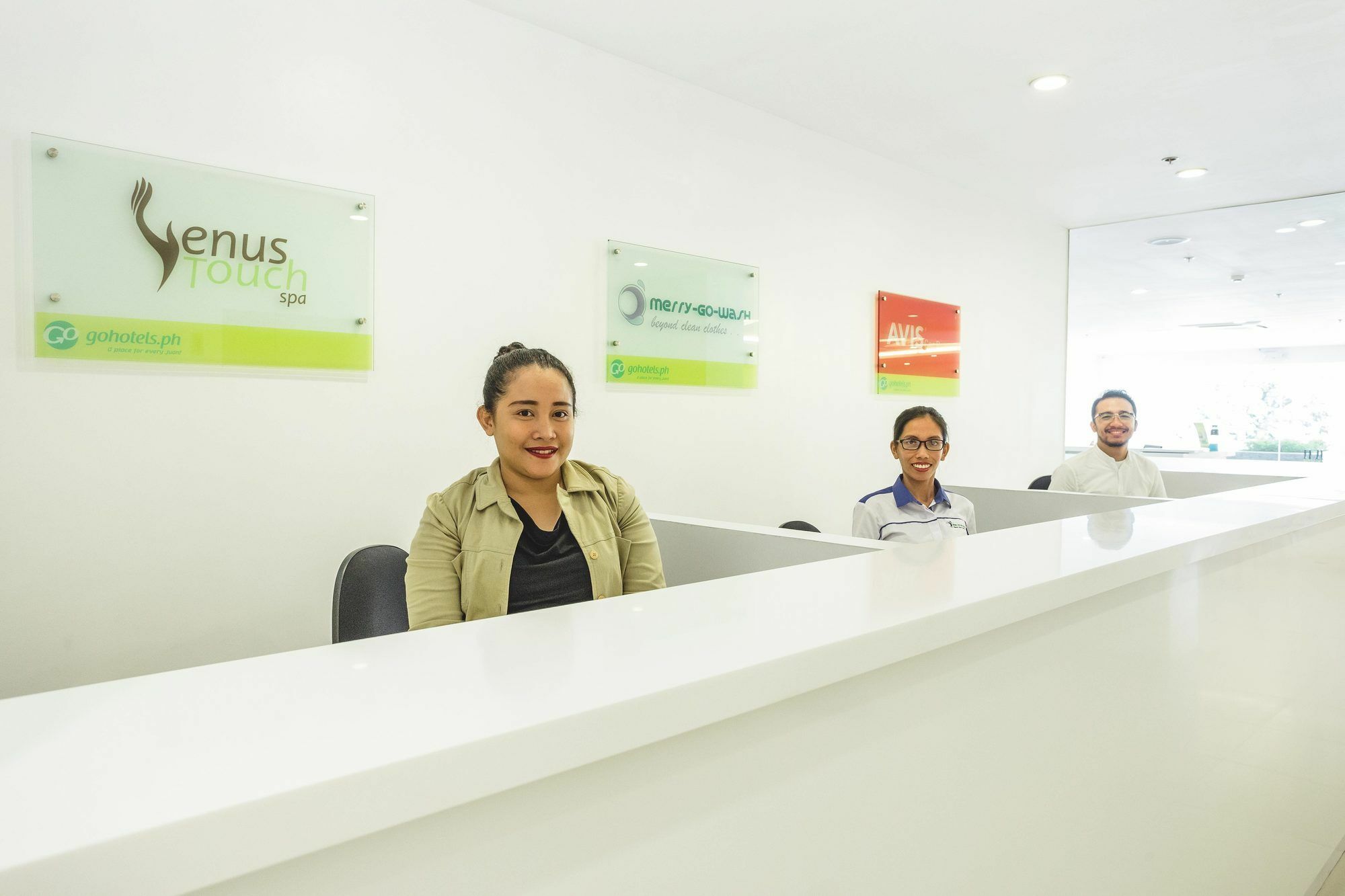 Go Hotels Manila Airport Road Paranaque City Exterior photo